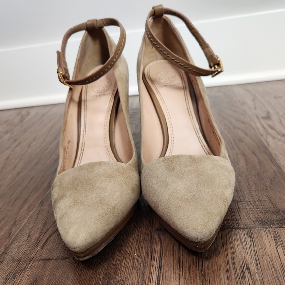 TORY BURCH suede ankle strap heels - Picture 2 of 9